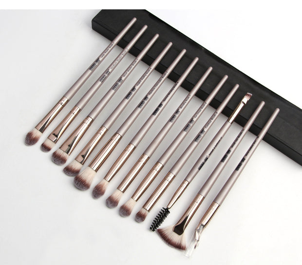 Makeup Brush Set for Flawless Beauty, 12- Piece Set.