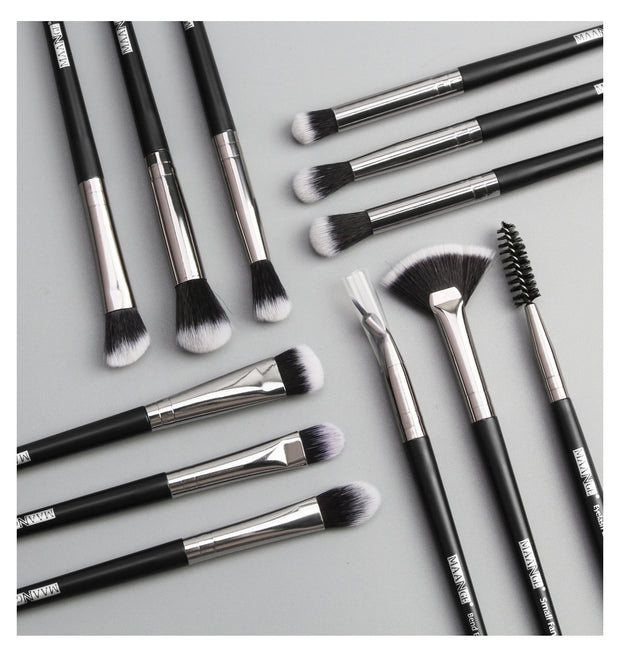 Makeup Brush Set for Flawless Beauty, 12- Piece Set.